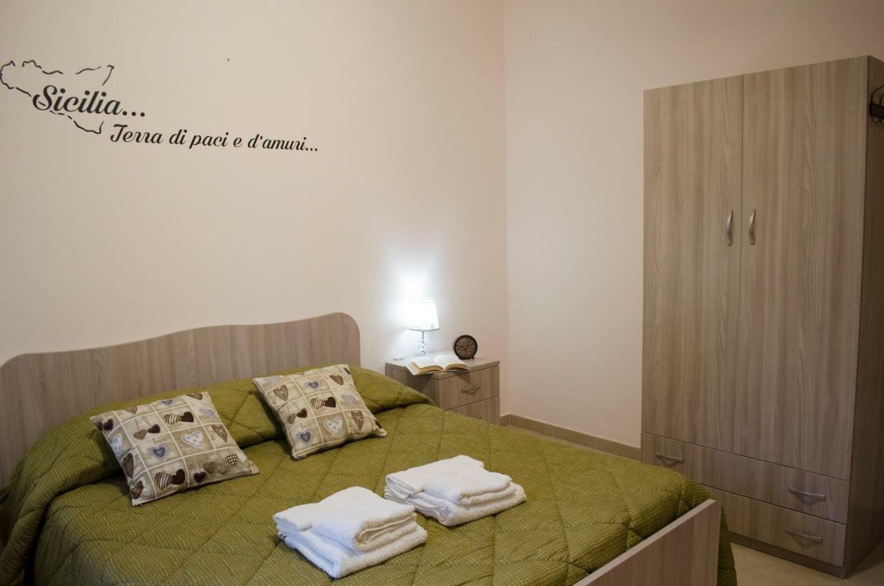 B&B Al Pilone Messina Bagian luar foto